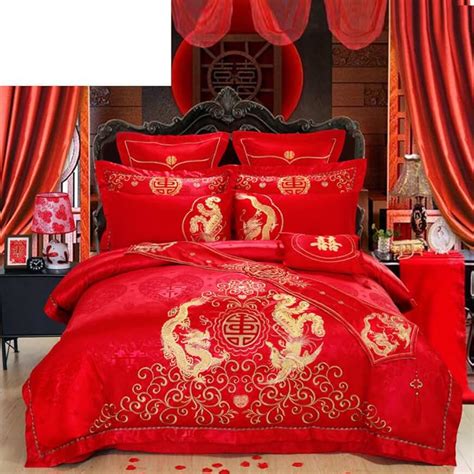 Amazon.com: Versace Comforter.